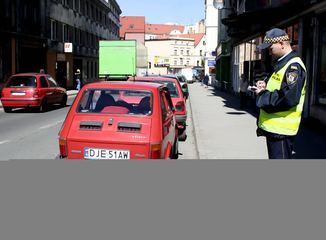 Na razie upomnienia, potem mandaty