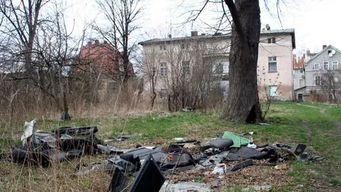 W uzdrowisku z brudami za płot