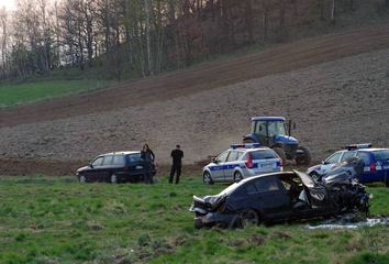 Na rogatkach miasta BMW w płomieniach