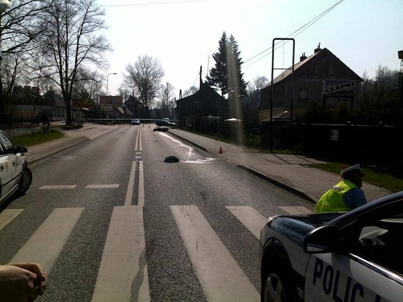 Bandyta na motocyklu zabił kobietę na pasach