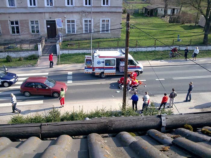 Bandyta na motocyklu zabił kobietę na pasach