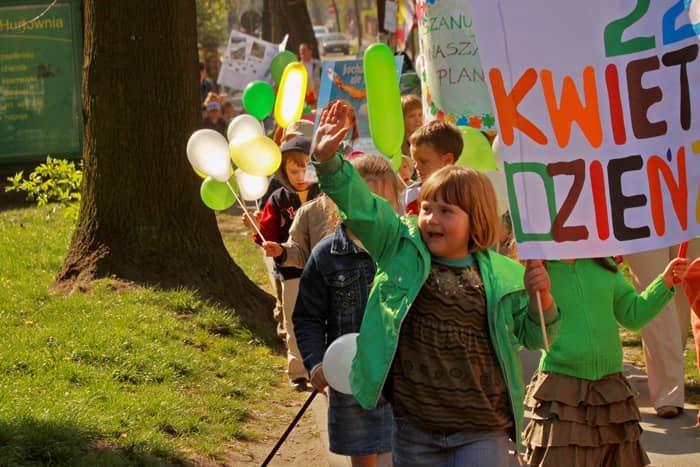 Kochasz dzieci, nie pal śmieci!