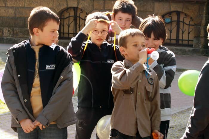 Kochasz dzieci, nie pal śmieci!