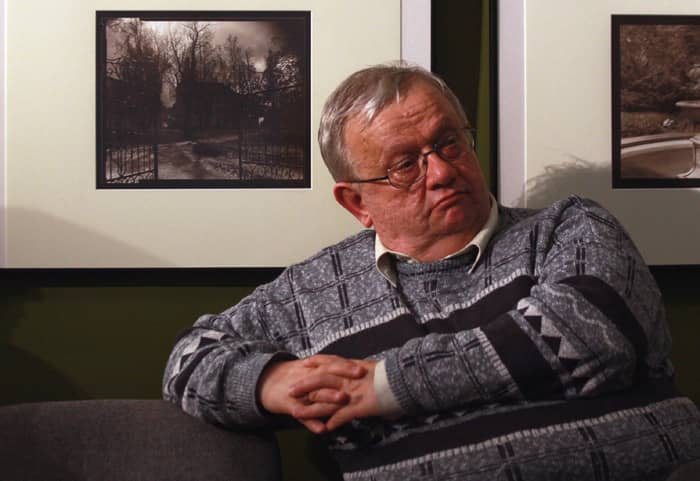 W imadle zależności