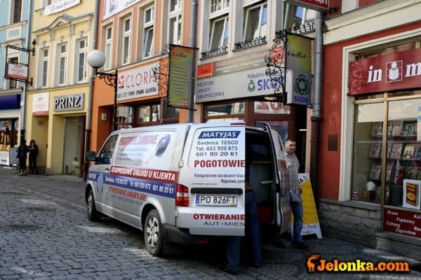 Komornik zajmuje SKOK