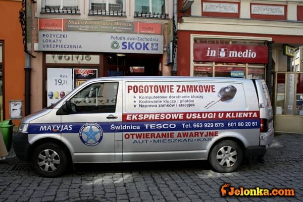 Komornik zajmuje SKOK