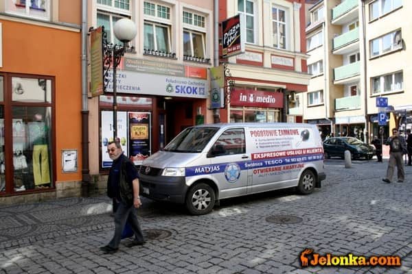Komornik zajmuje SKOK