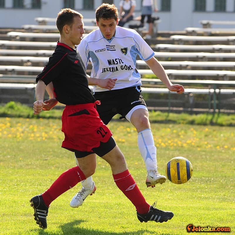 Dubi ratuje remis Karkonoszom