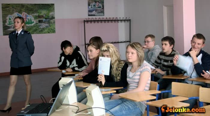 Nie dać się cyberprzemocy