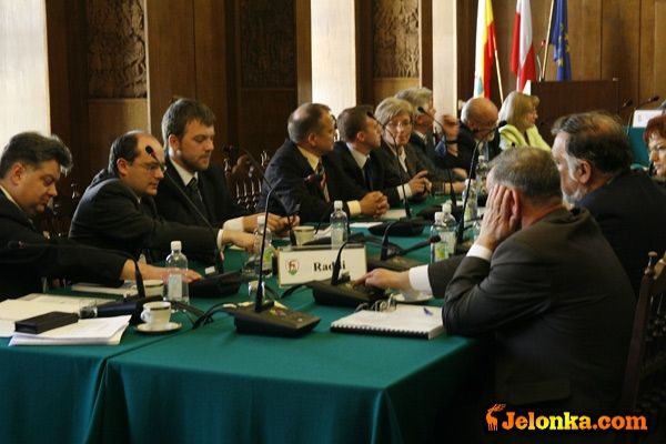 Żółta kartka dla prezydenta