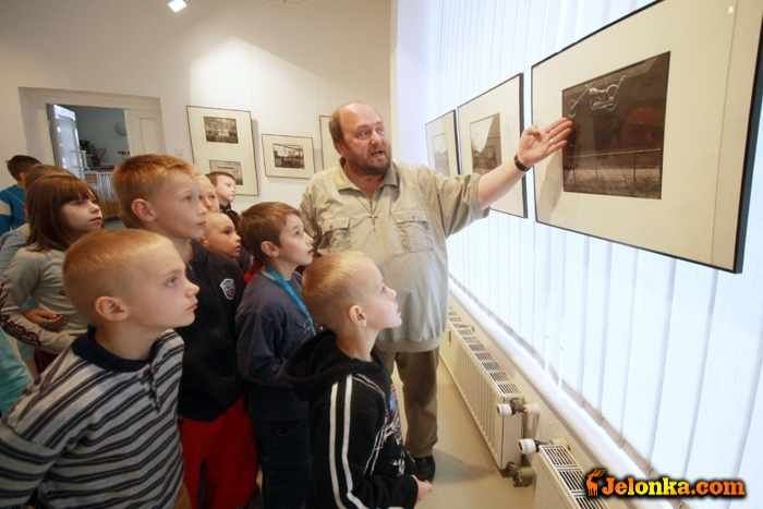 Oswajanie z fotografią w BWA