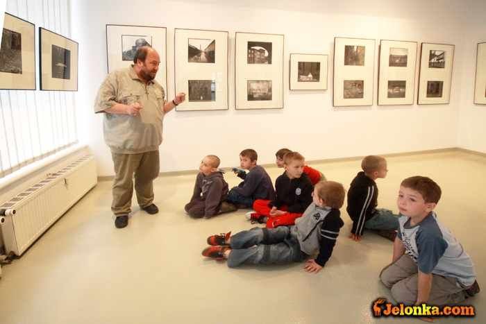 Oswajanie z fotografią w BWA