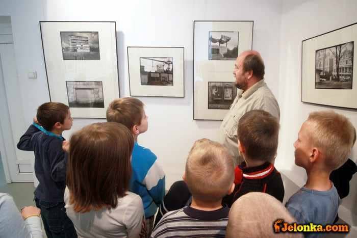 Oswajanie z fotografią w BWA