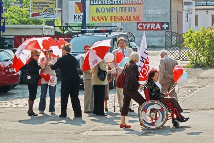 Przed ciosem niechaj tyran drży – video