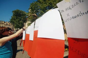 Kochają Polskę za papieża, kaczory, alkohol