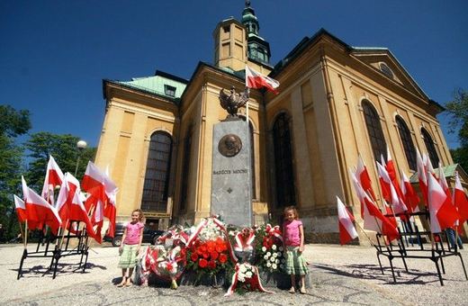 Święto Konstytucji 3 Maja – z pompą i nudą (obejrzyj video)