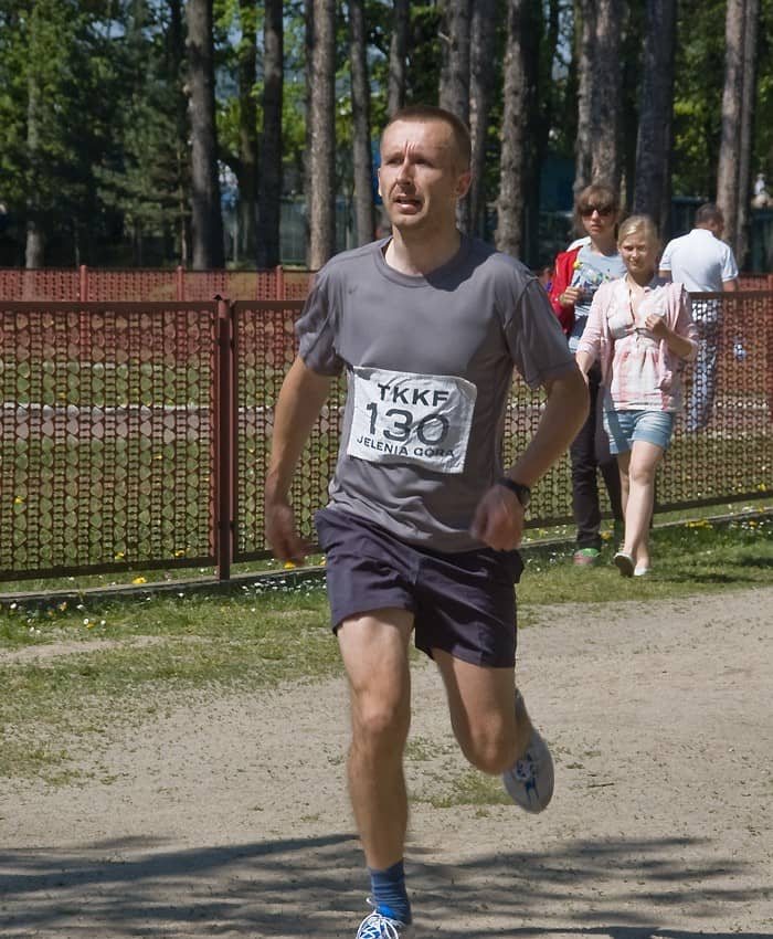 Biegacze na starcie XXI Crossu Cieplickiego