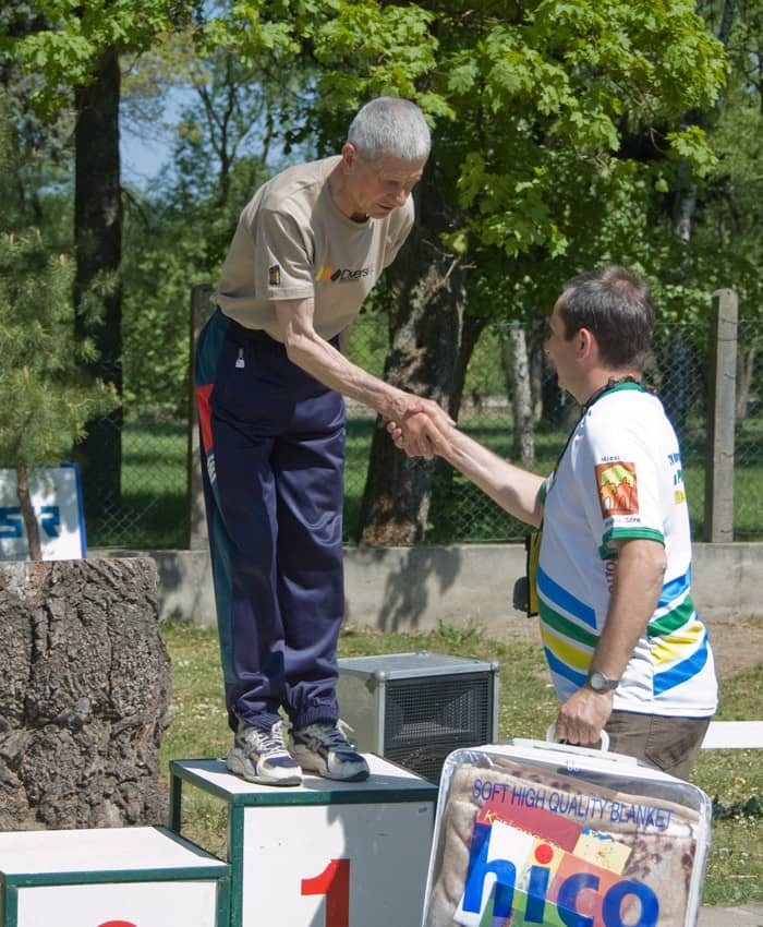 Biegacze na starcie XXI Crossu Cieplickiego