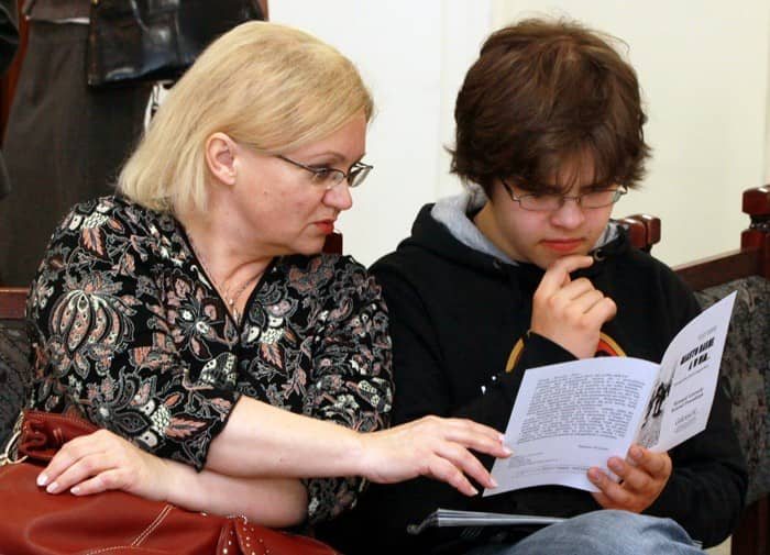 Jelenia Góra i ludzie z pasją w antyramach