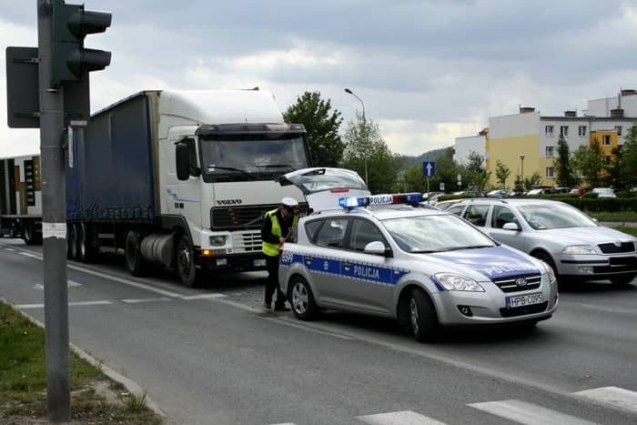 Tir wjechał w tył opla vectry