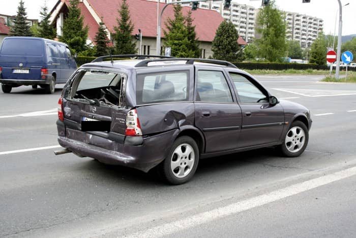 Tir wjechał w tył opla vectry