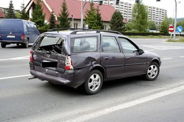 Tir wjechał w tył opla vectry