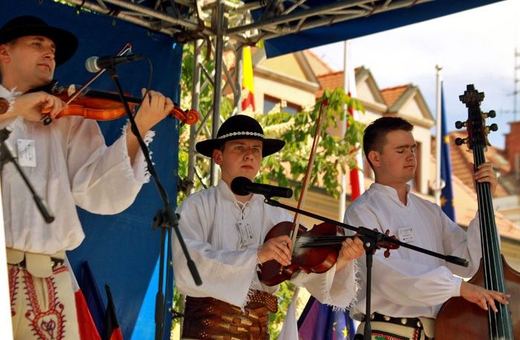 Karkonoskie tradycje z Indianinem i Leninem – video