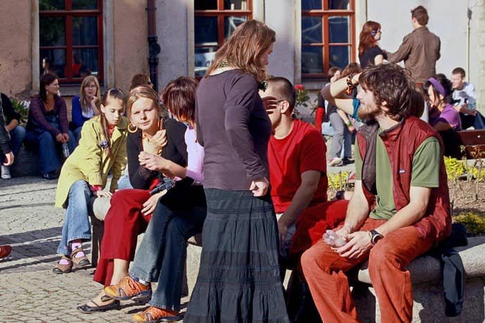 Studencka zabawa rozkręca się – video