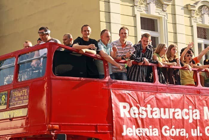Studencka zabawa rozkręca się – video
