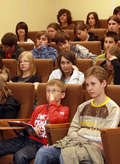Znajduje skarby w samotności