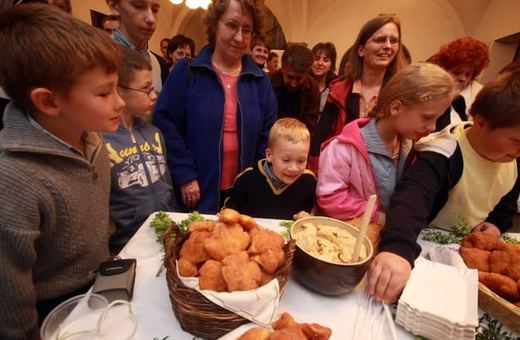 Życie zaczyna się w nocy – video