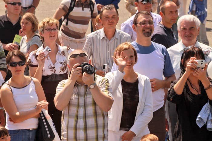 Święty Franciszek oświecił majówkę z kotami – video