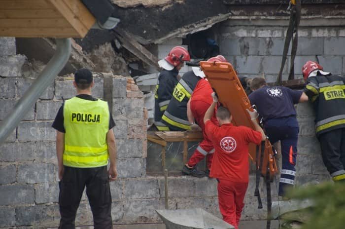 Dach szopy przygniótł człowieka