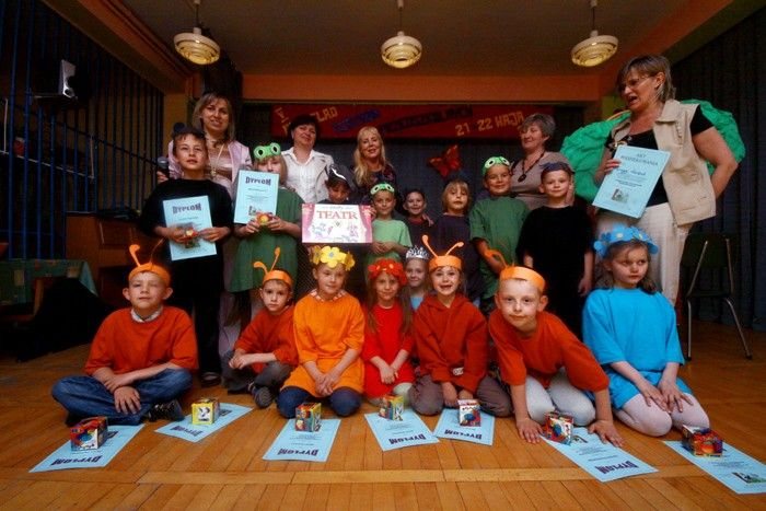 Atak Kapturków: czerwonych, zielonych i międzynarodowych – video!