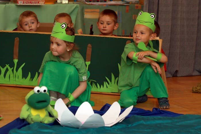 Atak Kapturków: czerwonych, zielonych i międzynarodowych – video!