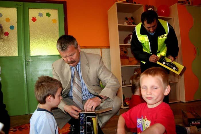 Gorące serca w darze maluchom