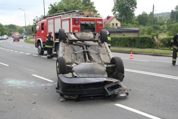 Dachowanie po wódce, z psem na "pokładzie"