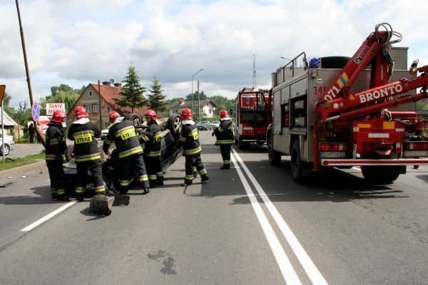 Dachowanie po wódce, z psem na "pokładzie"