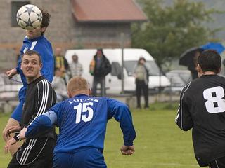 Lotnik odsyła z kwitkiem Czarnych