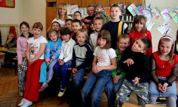 Wujcio Rysio czytał dzieciom