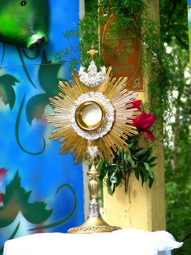 Procesja Bożego Ciała na Zabobrzu – parafia św. Wojciecha.