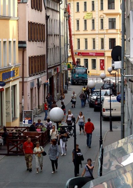 „Dyskoteka”, czyli wolno–ć Tomku w swoim domku