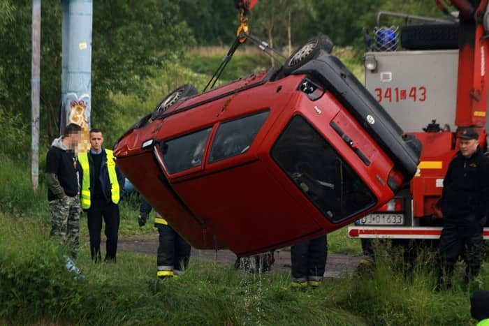 Kto utopił fiata uno?