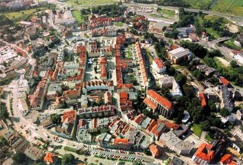 Książki z dedykacją dla jeleniogórzan