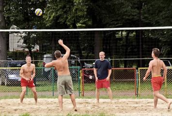 Pogodowy falstart na basenie