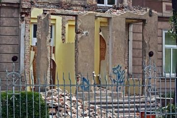 Rusztowania na perle secesji
