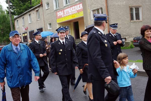 Kryształowy Weekend w strugach deszczu