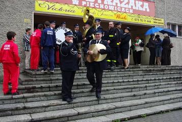 Kryształowy Weekend w strugach deszczu