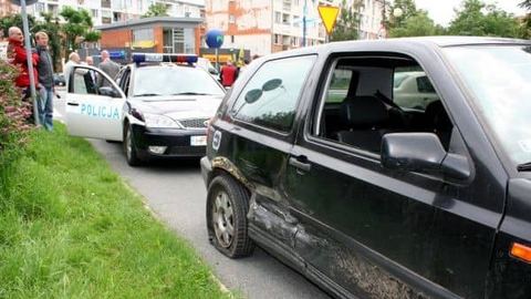 Dzwon przez nieuwagę