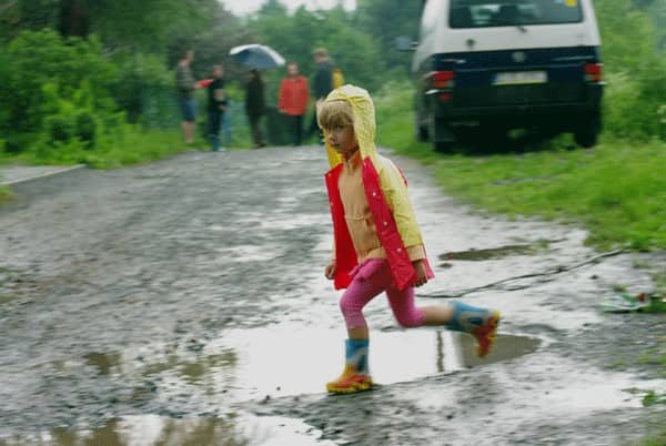 Oberwanie chmury – Karpniki podtopione, Jelenia Góra bezpieczna